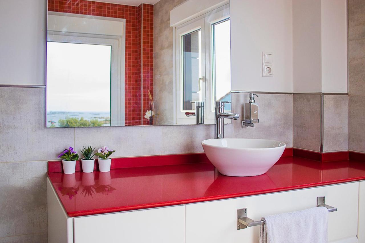 הוילה איסלה דה ארוסה Casa Feitina: Vistas Al Mar, Moderna Y Funcional מראה חיצוני תמונה