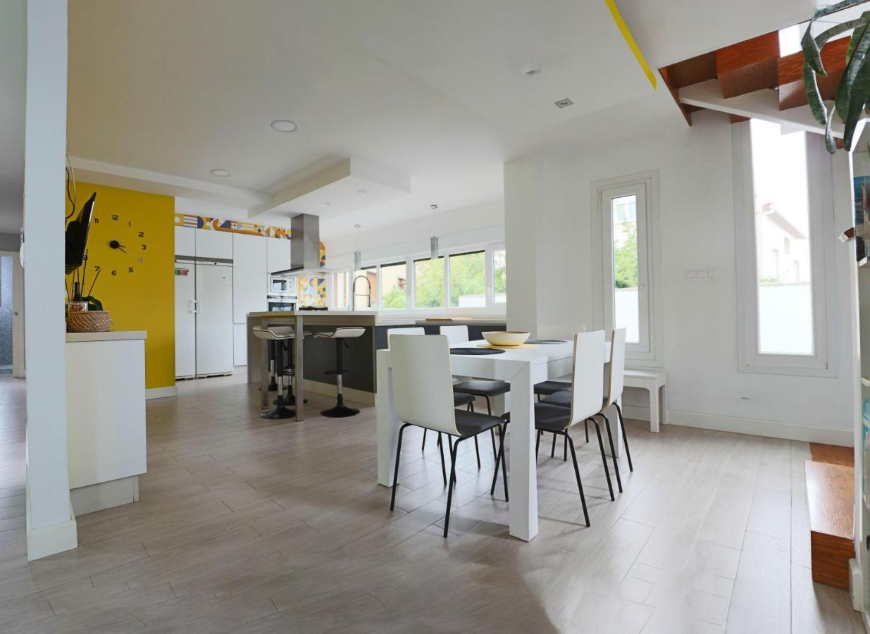 הוילה איסלה דה ארוסה Casa Feitina: Vistas Al Mar, Moderna Y Funcional מראה חיצוני תמונה